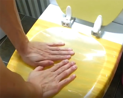 Dụng cụ thông tắc bồn cầu hiệu quả