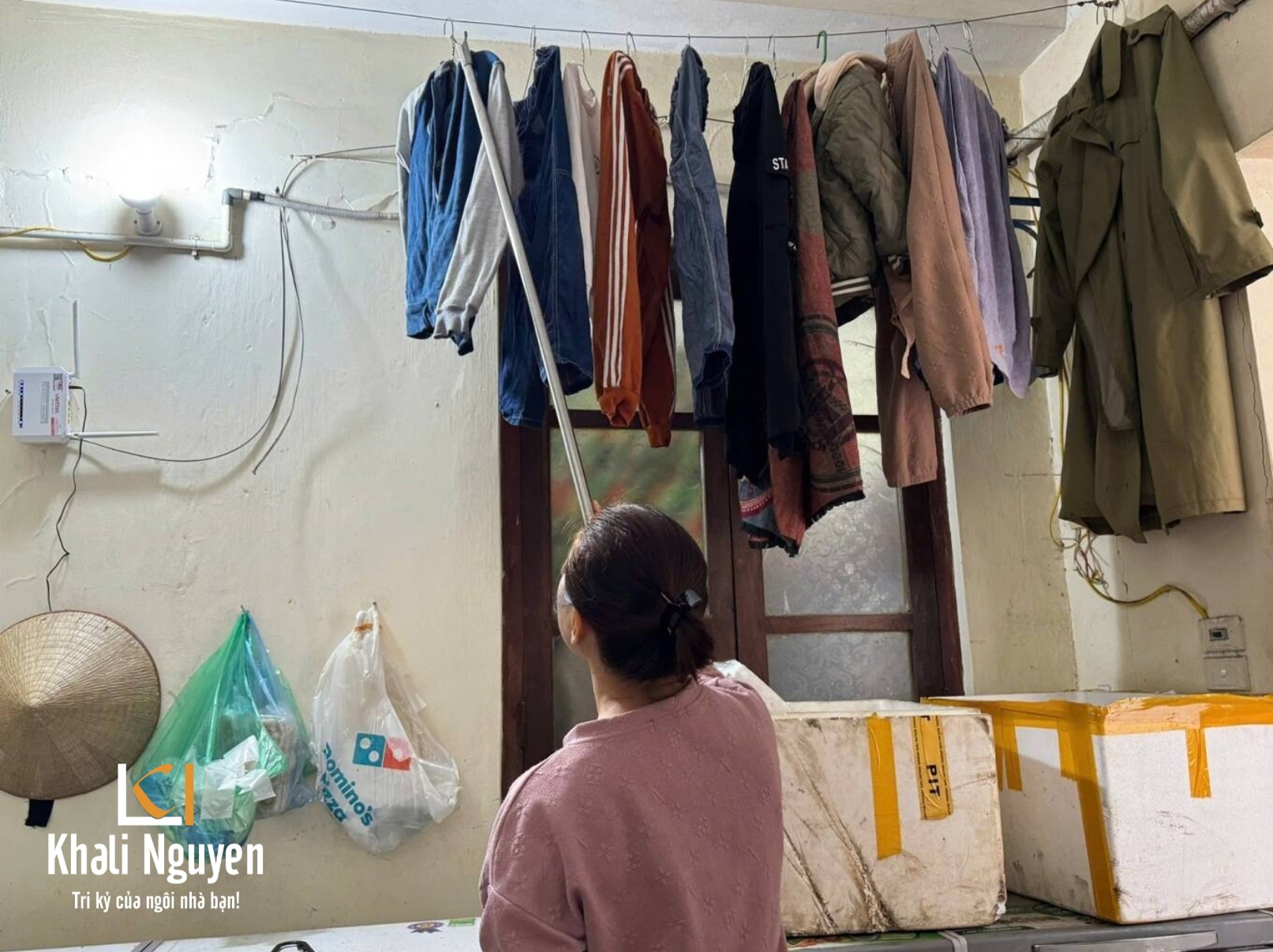 Mùa nồm kéo dài giặt quần áo như thế nào khi không có máy sấy