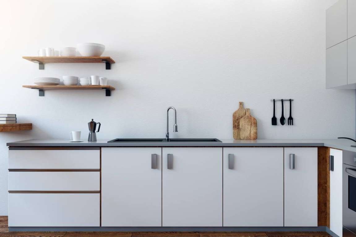 Xử lý dầu mỡ bám lâu ngày trên tường bếp - 5