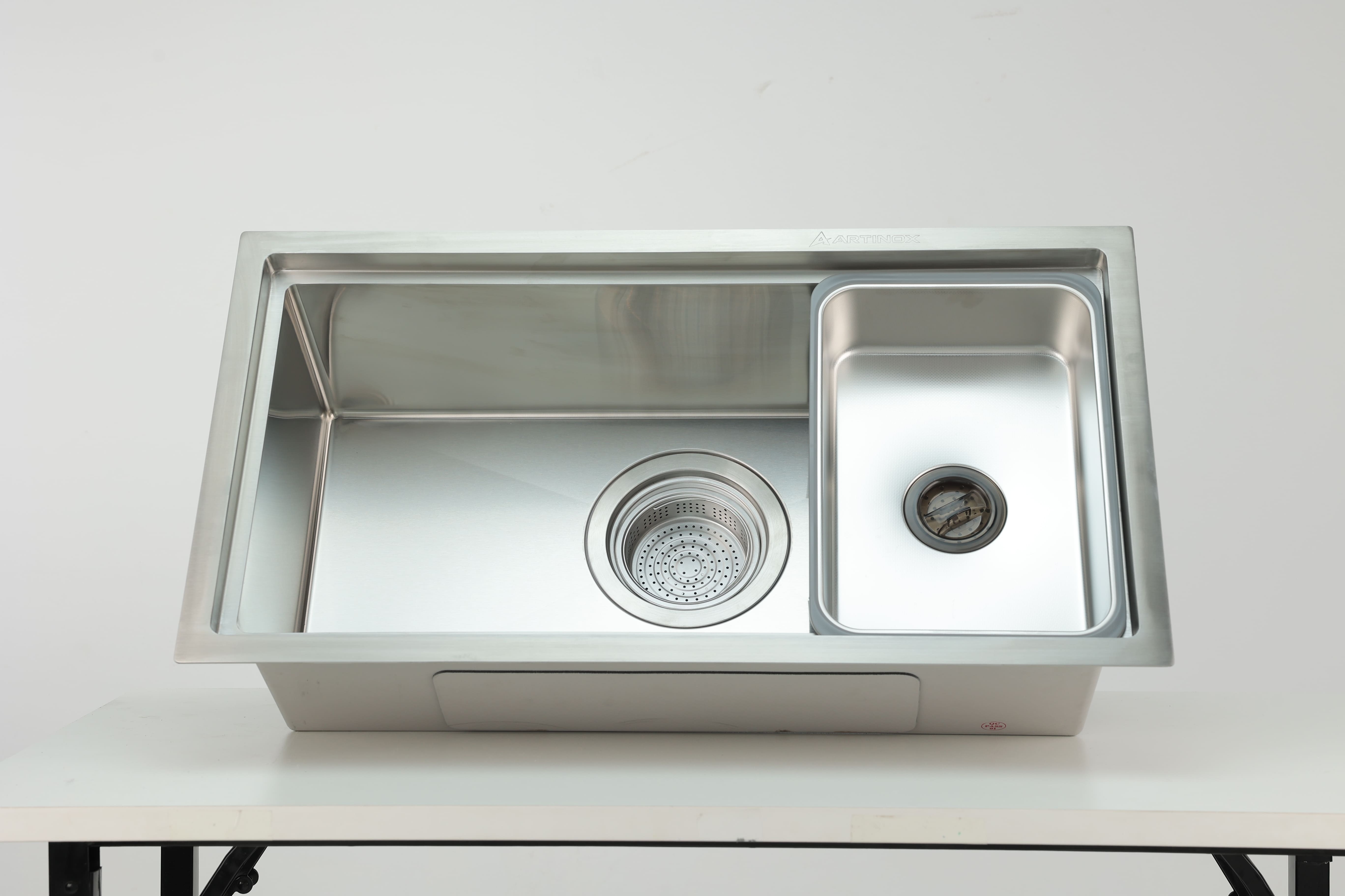 Chậu rửa bát chén 1 hố Artinox ATN-7843A-GC - hình 2
