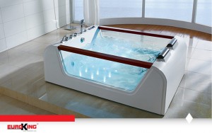 Hình ảnh tổng thể của bồn tắm massage EU – 206