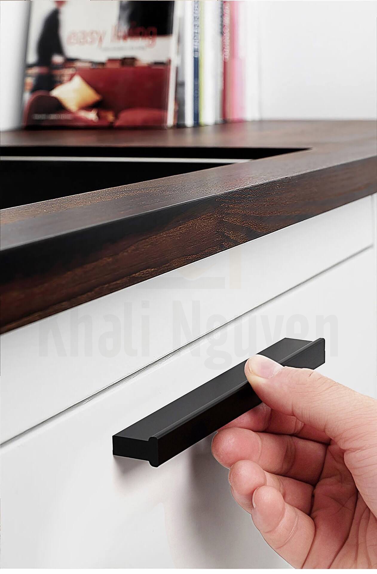 Tay Nắm Vuông Màu Đen Gemani 2778