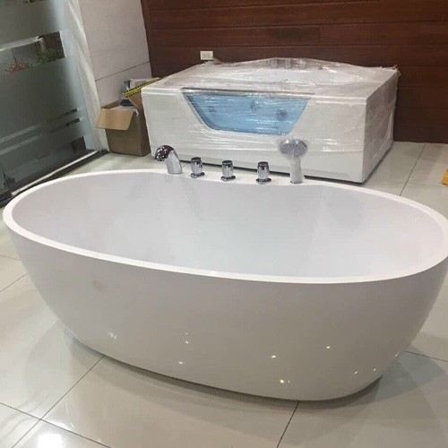 Bồn Tắm Oval Liền Khối Royal Lux RY-003