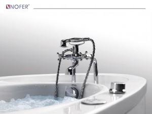 Vòi nước cùng hệ thống điều khiển sen tay đi kèm bồn tắm NG-1678D