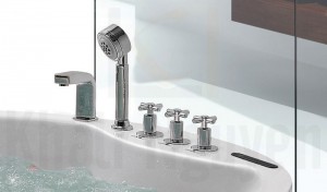 Vòi cấp nước. sen tay, các van điều chỉnh và bảng điều khiển của bồn tắm massage