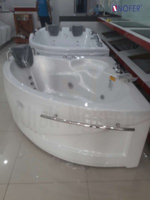 Phía trong bồn tắm NG-5503