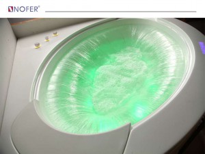 Hệ thống thác nước hoạt động của bồn tắm NG-7550DG