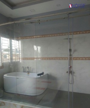 Hình dáng vòng cung của chiếc bồn tắm massage VR-102