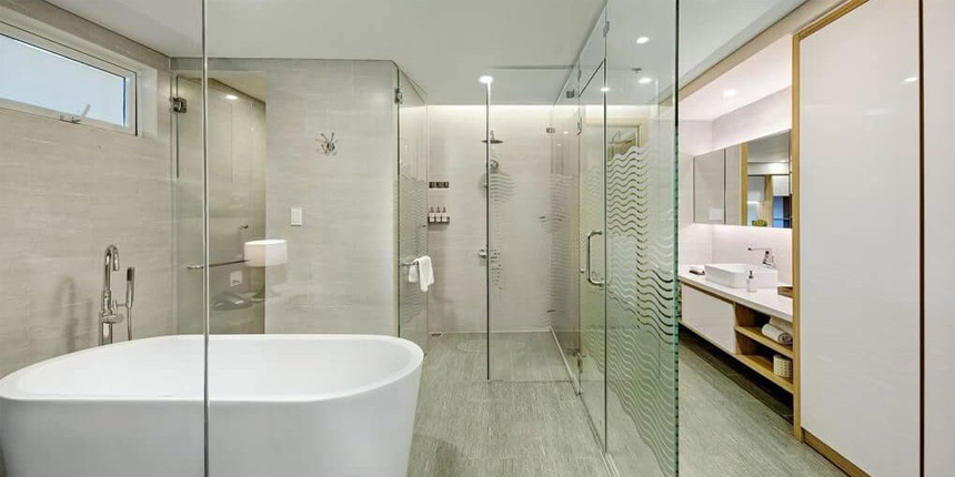 Nên mua bồn tắm đứng của hãng thiết bị vệ sinh nào?