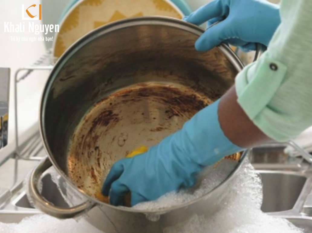 Các thói quen sai lầm khiến nồi inox bị hoen ố, mất tính thẩm mĩ